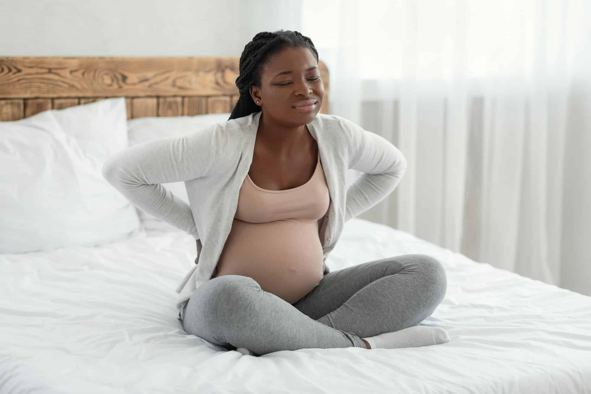 Εγκυμοσύνη: Πώς μπορείτε να ανακουφίσετε τον σοβαρό πόνο στην πλάτη